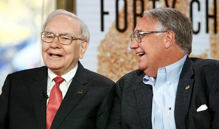 Con trai Warren Buffett: Từ nông dân, cảnh sát đến người được giao phó đế chế nghìn tỷ USD